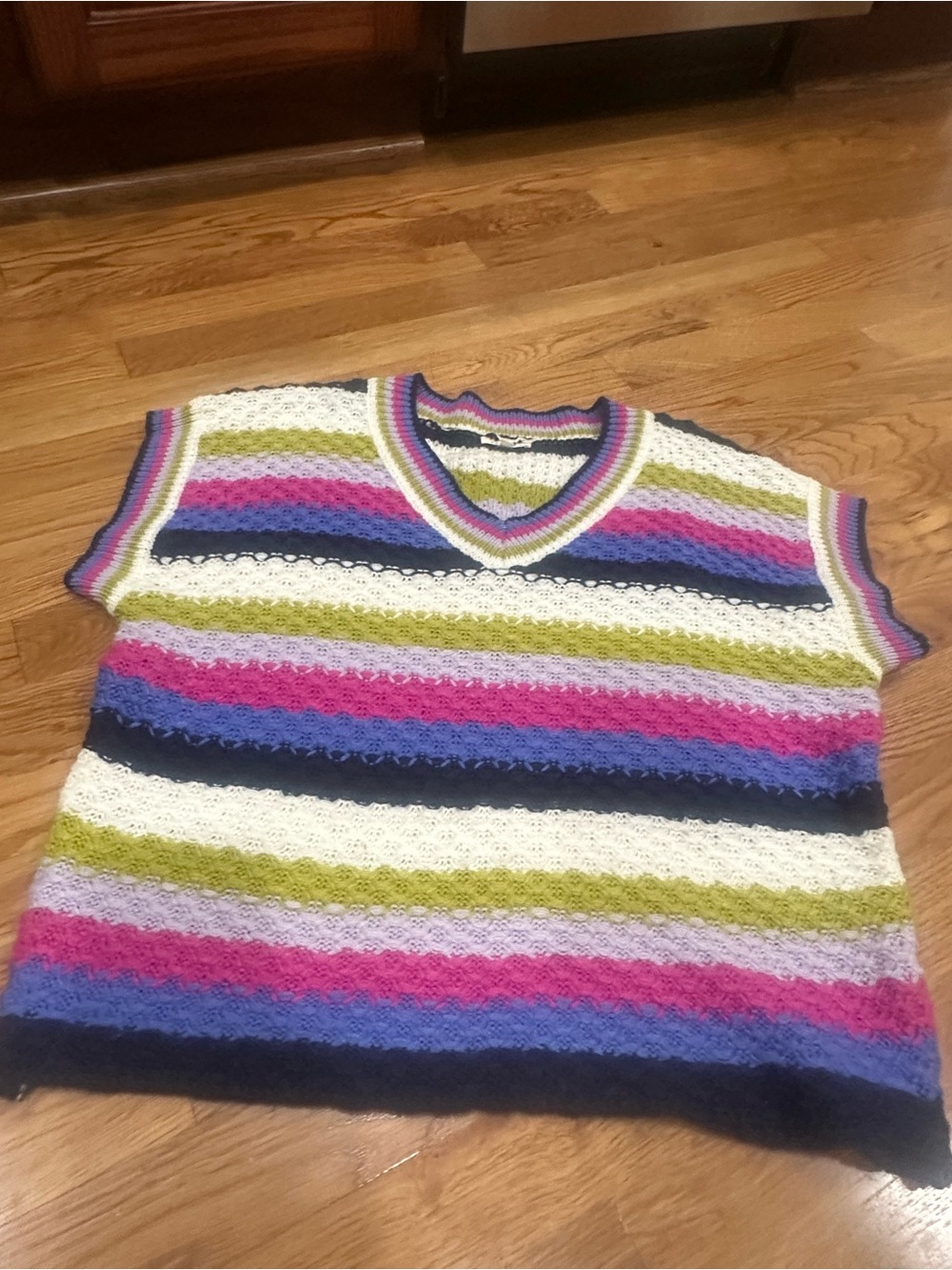 Jodifl small V-Neck Crochet Top in Multicolor